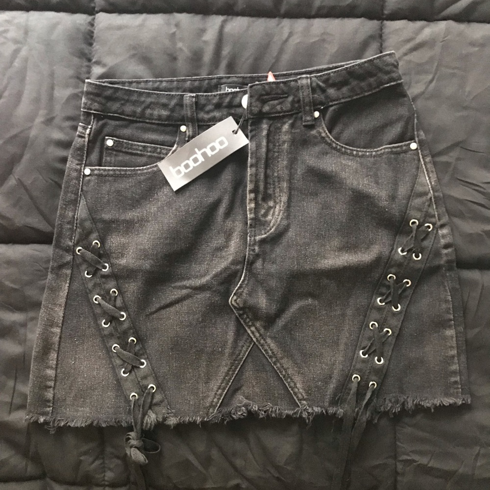 Black Jean Boohoo skirt Size 6